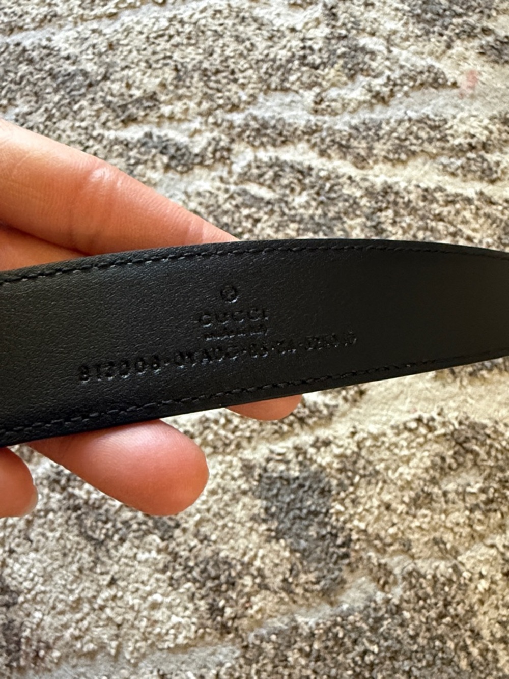 Gucci Black Leather Belt with Gold Double G Buckle - Picture 3 of 5